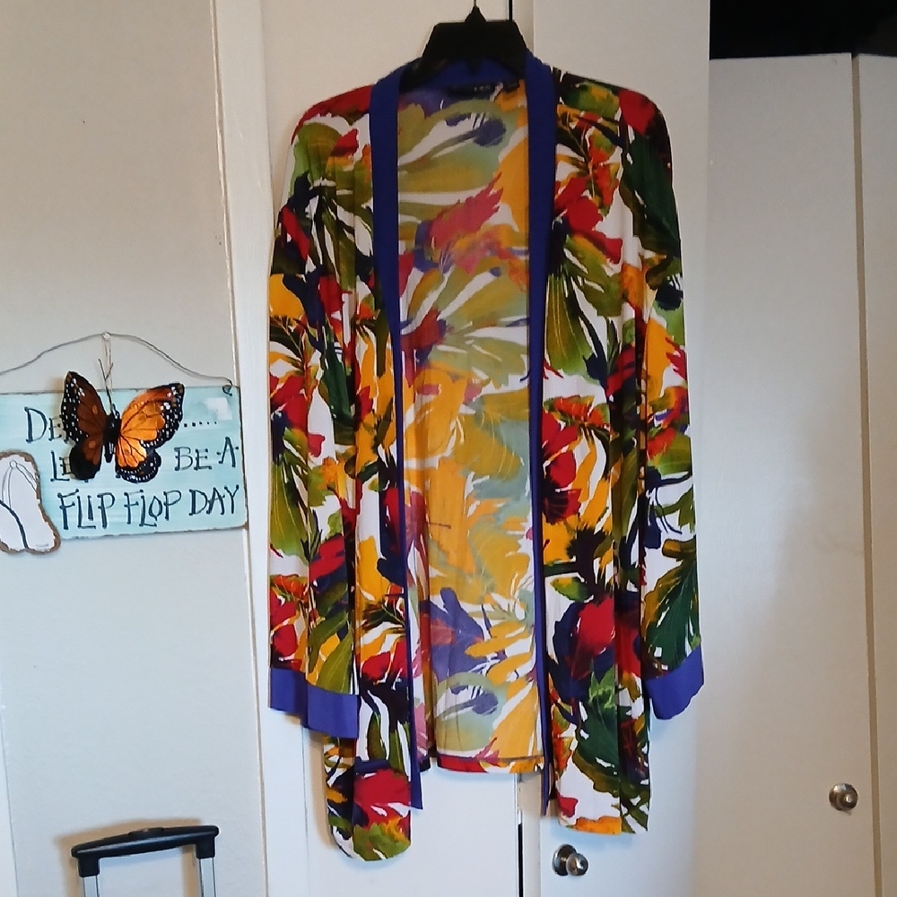 Attitudes by Renee Multicolor Floral Top